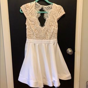 Women’s White Lacy Dress